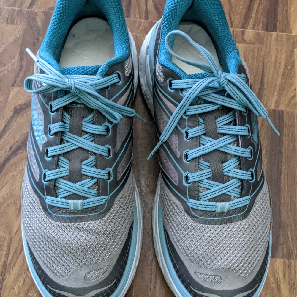 Hoka One Conquest 3 Women's size 9.5